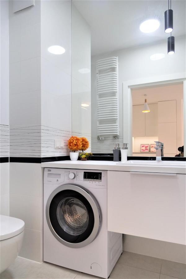 Exclusive 2Br! Apartment In Center +Netflix +Gym Warszawa Eksteriør bilde